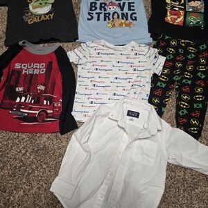 *Size 2* Bundle Of 7* 6 Tops & 1 Pair of Pants*